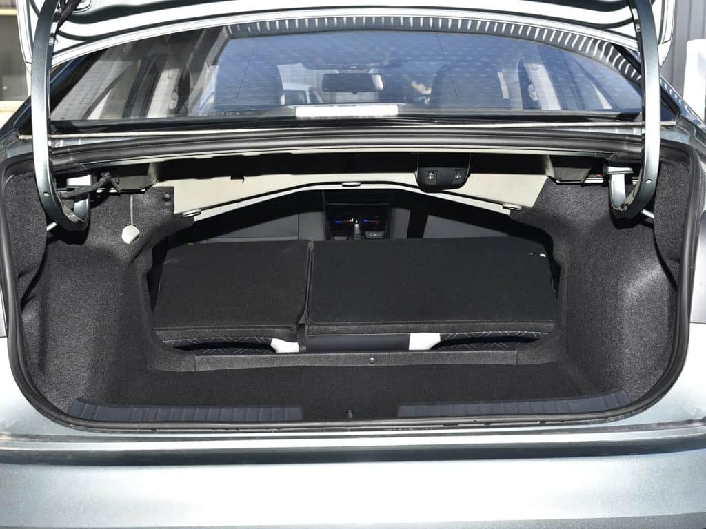 1400x1050_autohomecar__ChxpWGjvn6eAPYyOAEwZbYtnIAw043