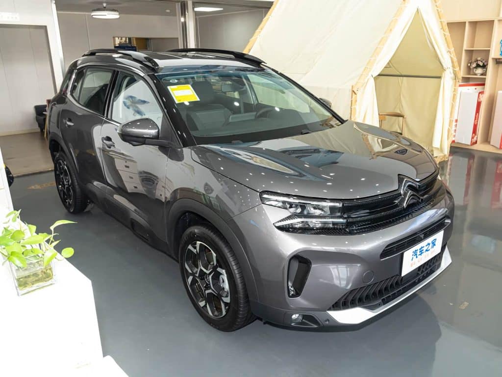 1400x1050_autohomecar__CjIFWGhL6fmAcRteACakogUNB6g018