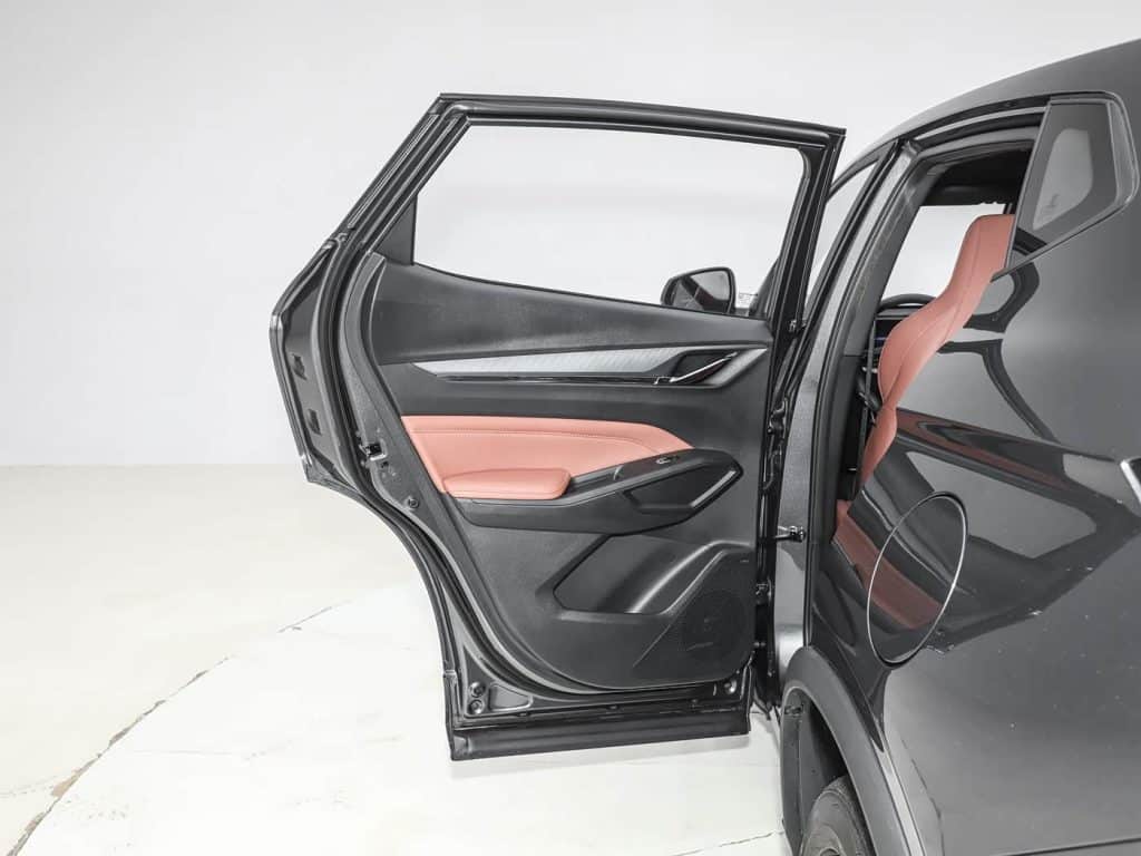 1400x1050_autohomecar__ChtpWGi1a-uAIMzFABTkjlCRp8U653