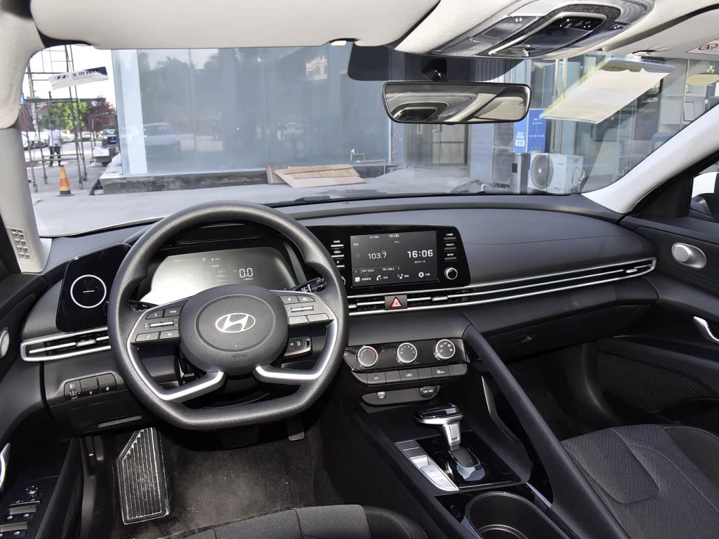 1400x1050_autohomecar__ChxoHmYf6NuAJwV3ACly-Z8FvAg216