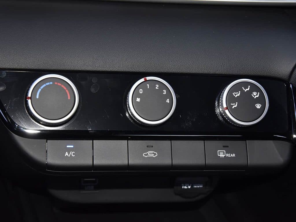 1400x1050_autohomecar__ChxoHmYf6NyAPPE6ACKR-zY_oTI590