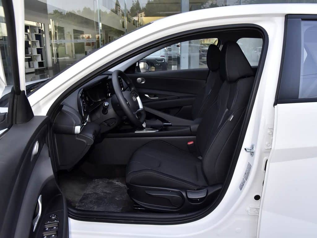 1400x1050_autohomecar__ChxoHmYf6PqAZJ2vAB8XLMOM6ow503