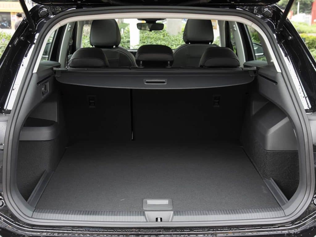 1400x1050_autohomecar__ChxpV2nXsFeAbAYuACdYtZdlEXM289