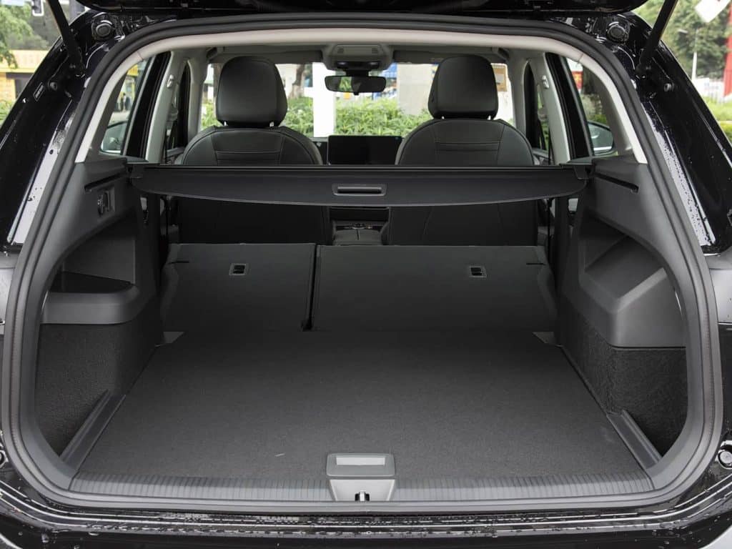 1400x1050_autohomecar__ChxpV2nXsGCAffAsACg8PdT2dt8044
