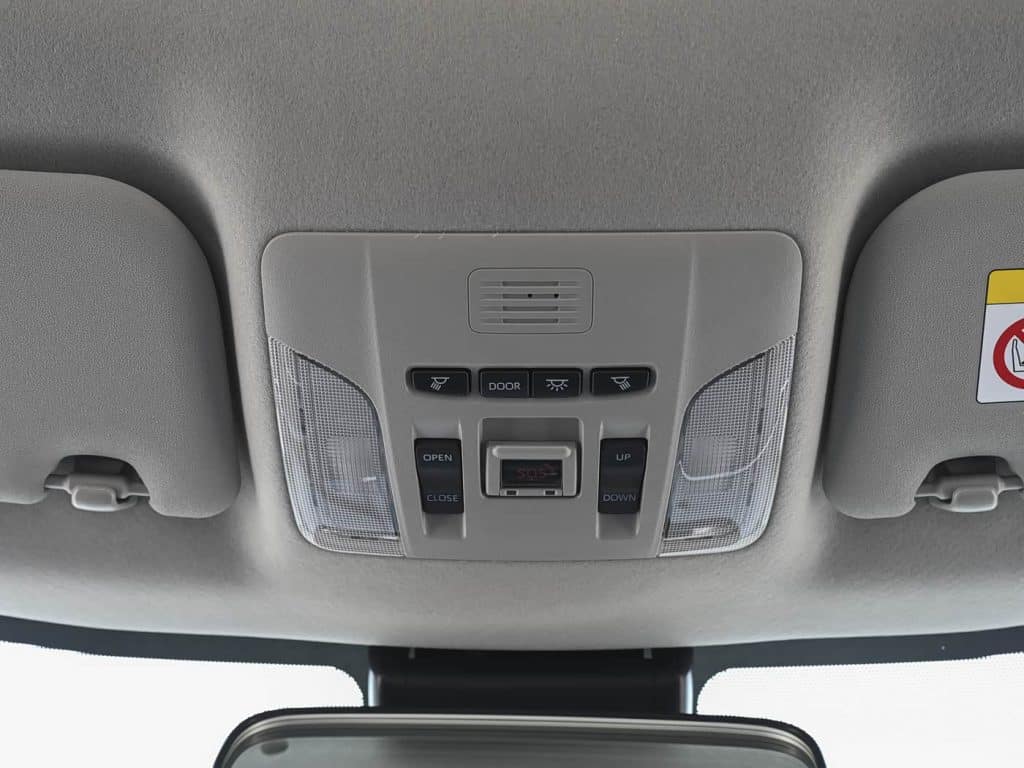 1400x1050_autohomecar__ChxpVWnGN3CAKamkACPjRbRcPqg098