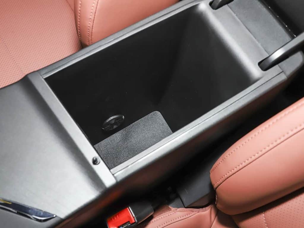 1400x1050_autohomecar__ChxpWGi1a-2ADK_zABjEJ8CYGZA676