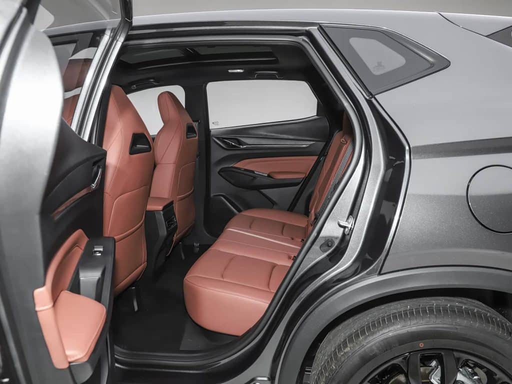 1400x1050_autohomecar__ChxpWGi1a-qAG_aJABnWfKSSKag956