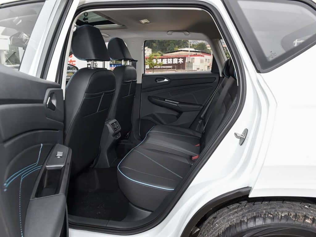 1400x1050_autohomecar__ChxpWGkUf9GAKRJuACW9avquJaE167