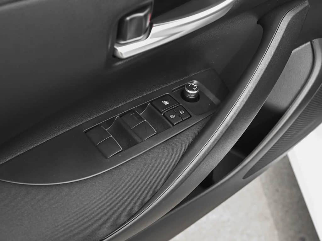 1400x1050_autohomecar__ChxpWGnGN12AToicACv7TBh-amQ680