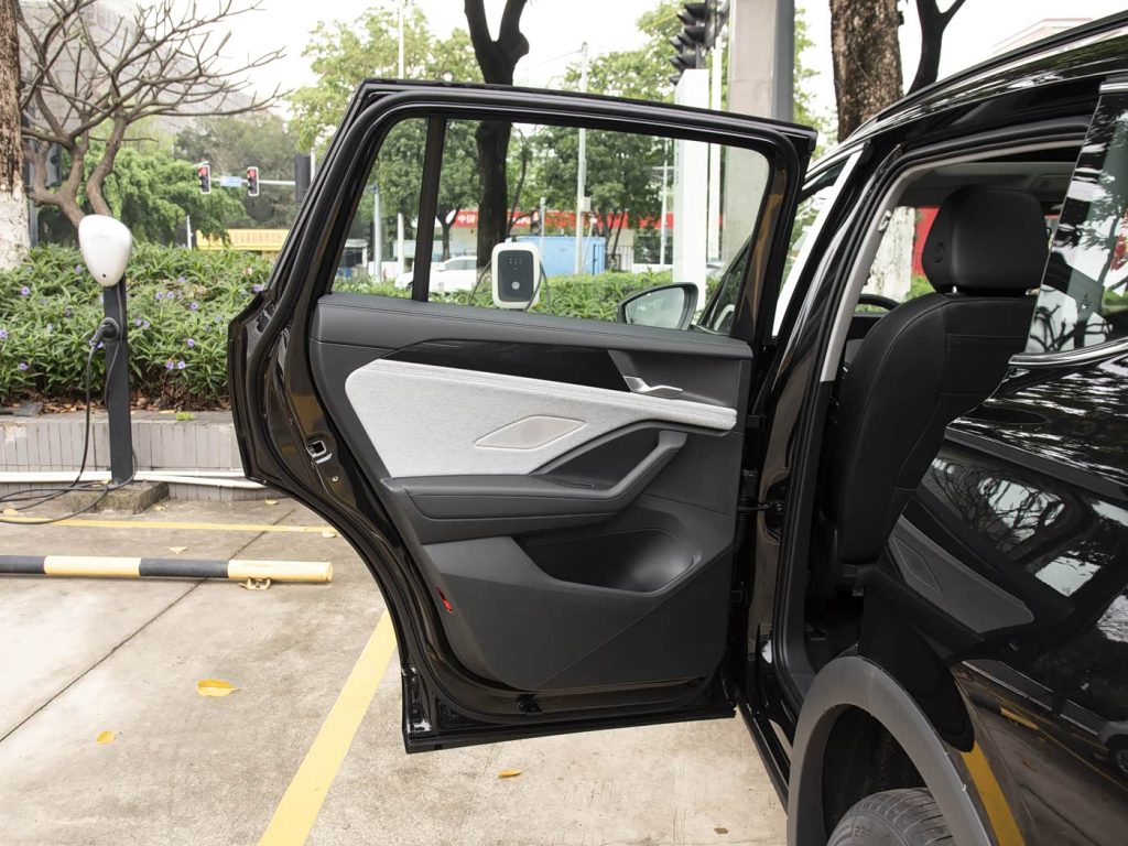 1400x1050_autohomecar__ChxpWGnXsEmAeXPUACiOg8W16Fw219