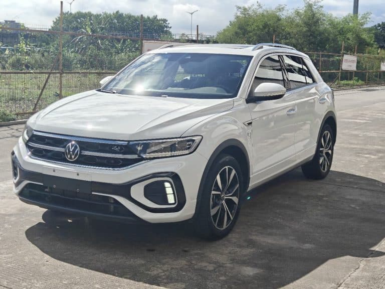 Volkswagen T-Roc 2024 — 27 000 km