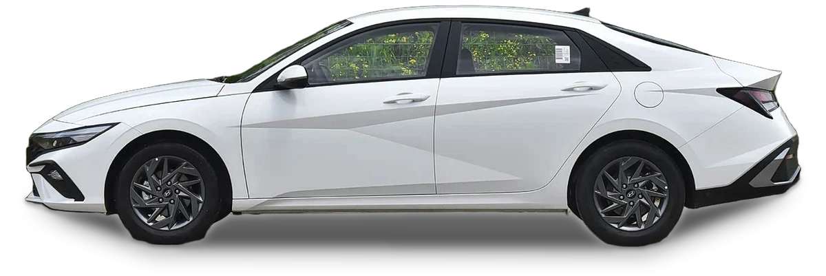 Hyundai Elantra 2023, vue de profil